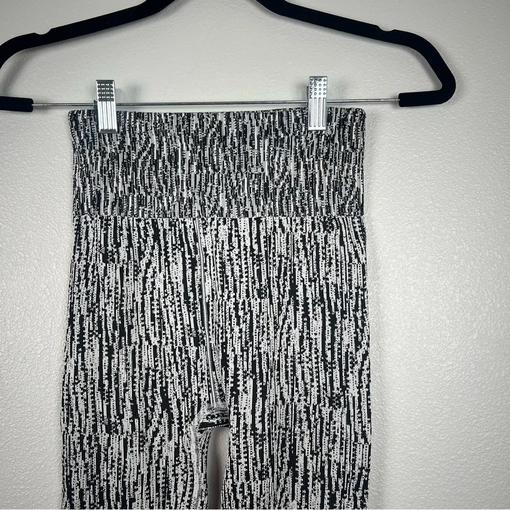 Athleta Flurry Elemental Tights‎ Sz XS - Picture 3 of 8